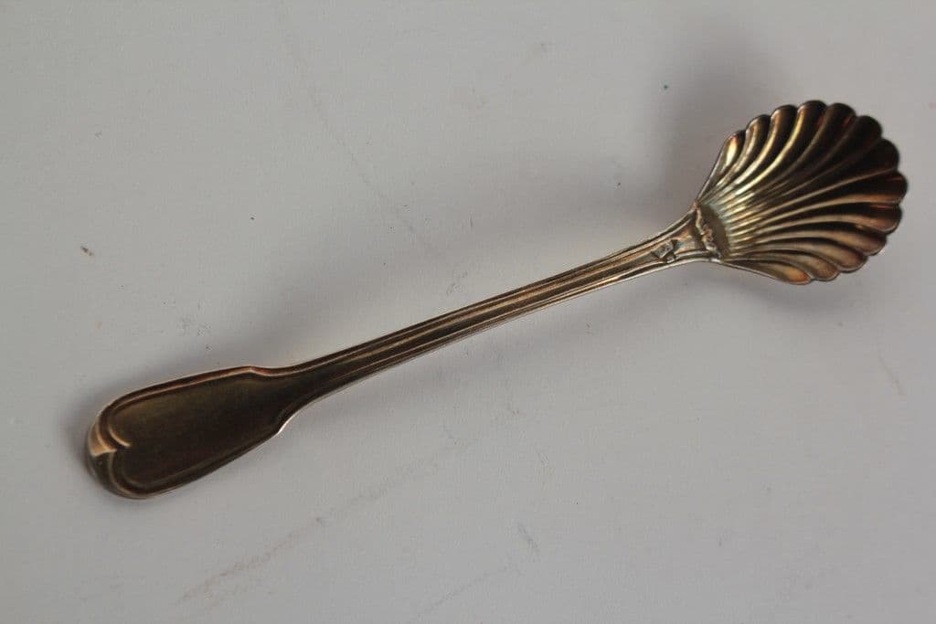 Cuillère à sel argent doré vermeil XVIIIe siècle